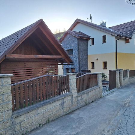 Vila Pohoda Javorniky S Rozlahlym Pozemkom Makov Exterior photo