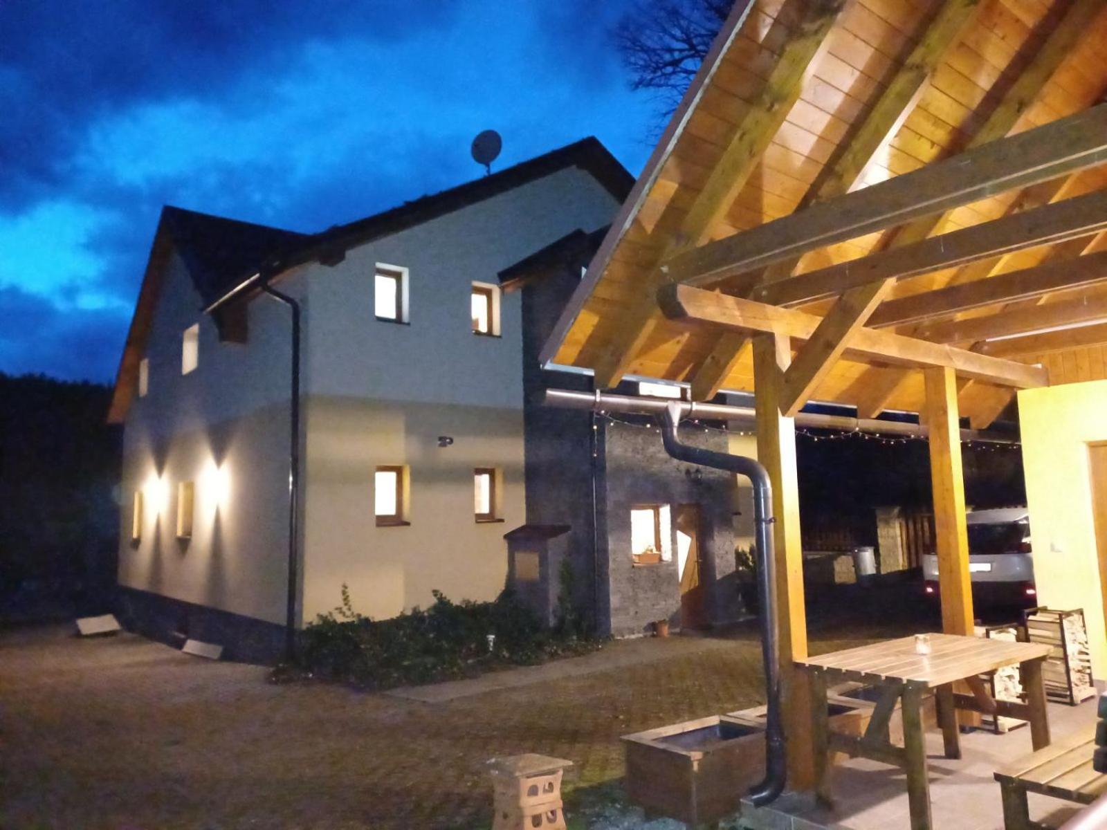 Vila Pohoda Javorniky S Rozlahlym Pozemkom Makov Exterior photo